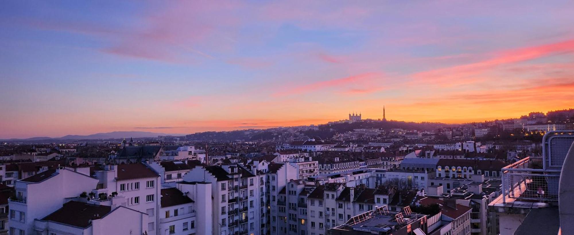 Plein Sud Terrasse Climatisation Garage Netflix Apartamento Lyon Exterior foto